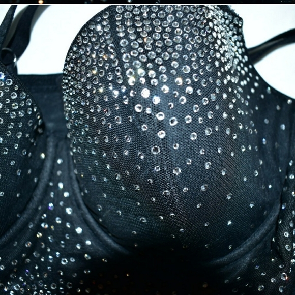VICTORIA'S SECRET SWAROVSKI CRYSTALS FANTASY BRA - Picture 6 of 8